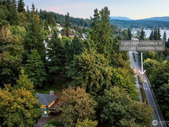 2008 E Lake Sammamish Parkway NE, Sammamish WA 98074