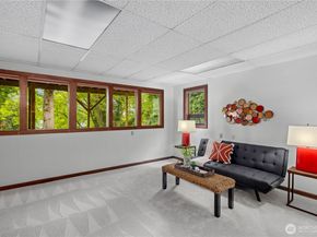 2008 E Lake Sammamish Parkway NE, Sammamish WA 98074