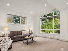 6809 120th Avenue NE, Kirkland WA 98033