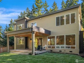 6809 120th Avenue NE, Kirkland WA 98033