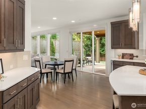 6809 120th Avenue NE, Kirkland WA 98033