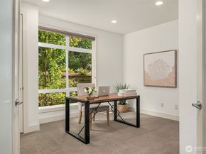 6809 120th Avenue NE, Kirkland WA 98033