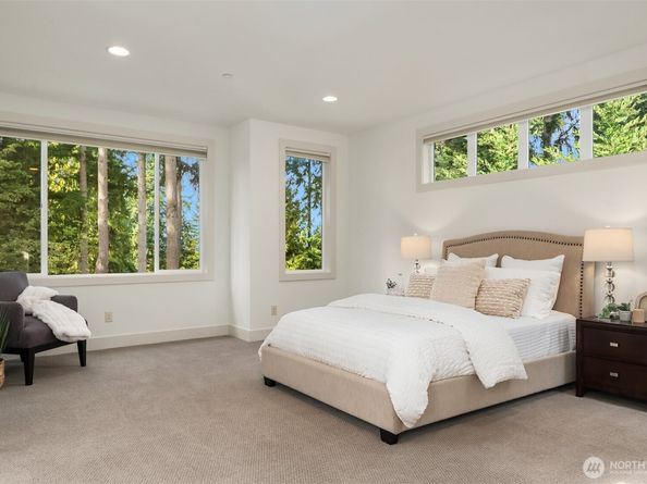 6809 120th Avenue NE, Kirkland WA 98033