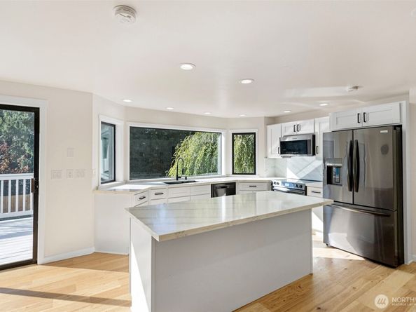 27433 48th Avenue S, Kent WA 98032