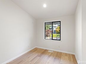 27433 48th Avenue S, Kent WA 98032