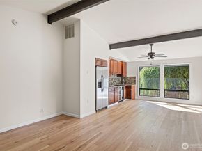 27433 48th Avenue S, Kent WA 98032