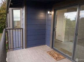 3560 Narrows View Lane NE 5201, Bremerton WA 98310