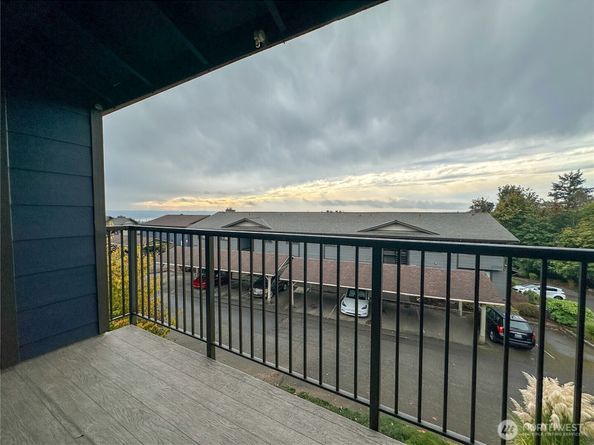 3560 Narrows View Lane NE 5201, Bremerton WA 98310