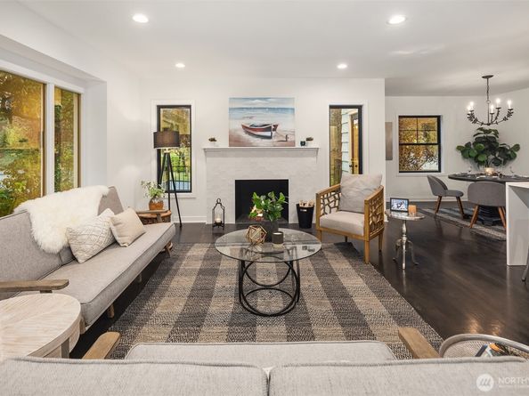 4318 NE 41st Street, Seattle WA 98105