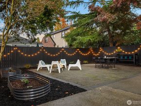 4318 NE 41st Street, Seattle WA 98105
