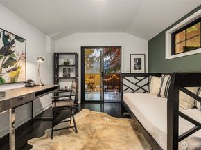 4318 NE 41st Street, Seattle WA 98105