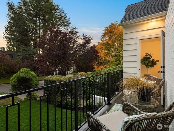 4318 NE 41st Street, Seattle WA 98105