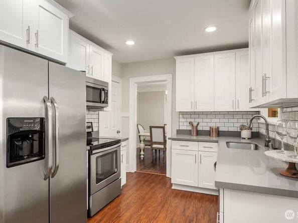 14008 Stone Avenue N, Seattle WA 98133