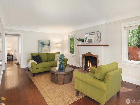 14008 Stone Avenue N, Seattle WA 98133