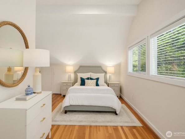 14008 Stone Avenue N, Seattle WA 98133
