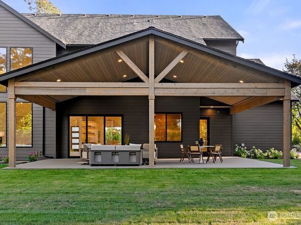 16654 195th Street NE, Woodinville WA 98072