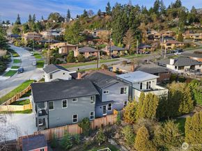 8812 41st Avenue SW, Seattle WA 98136