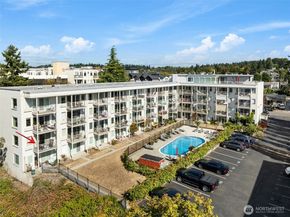 201 2nd Street S 201, Kirkland WA 98033
