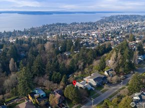 7233 36th Avenue SW, Seattle WA 98126