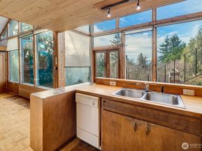 7233 36th Avenue SW, Seattle WA 98126