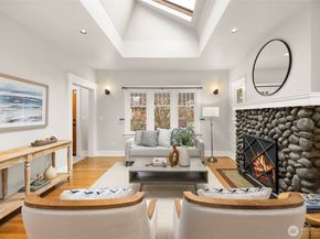 4748 4th Avenue NE, Seattle WA 98105