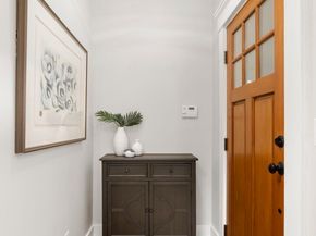 4748 4th Avenue NE, Seattle WA 98105