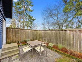 4748 4th Avenue NE, Seattle WA 98105