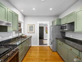 4748 4th Avenue NE, Seattle WA 98105