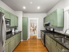 4748 4th Avenue NE, Seattle WA 98105