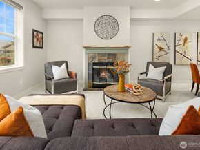 1000 Cabin Creek Lane SW B204, Issaquah WA 98027