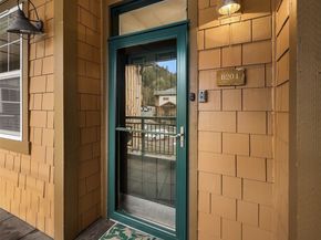 1000 Cabin Creek Lane SW B204, Issaquah WA 98027