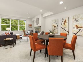 1000 Cabin Creek Lane SW B204, Issaquah WA 98027