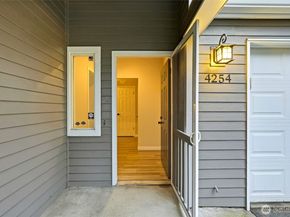 4254 221st Place SE 1088, Issaquah WA 98029