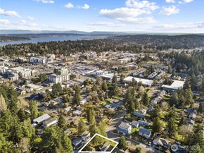 2524 NE 130th Street, Seattle WA 98125