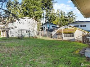 2524 NE 130th Street, Seattle WA 98125