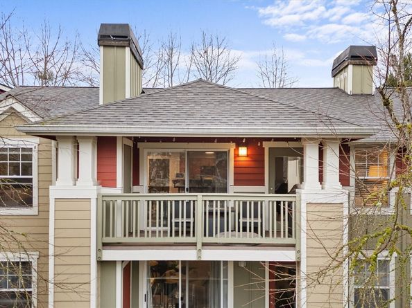 7711 NE 175th Street C305, Kenmore WA 98028