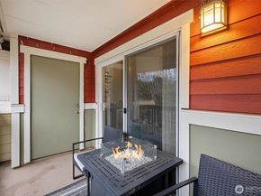 7711 NE 175th Street C305, Kenmore WA 98028