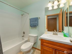 11532 15th Avenue NE 301, Seattle WA 98125