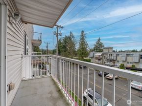 11532 15th Avenue NE 301, Seattle WA 98125