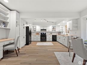 9420 NE 129th Place, Kirkland WA 98034