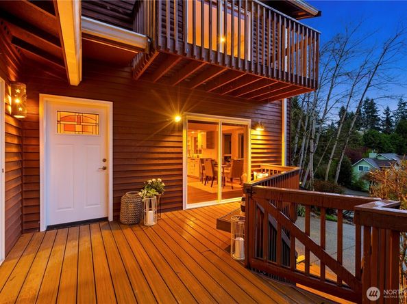 9420 NE 129th Place, Kirkland WA 98034