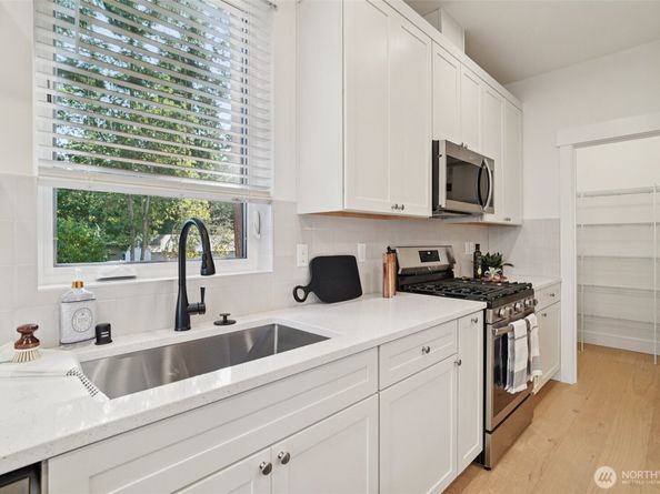 8014 222nd Street SW, Edmonds WA 98026