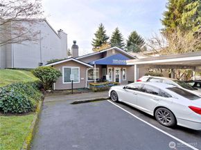 10016 NE 120th Lane F101, Kirkland WA 98034