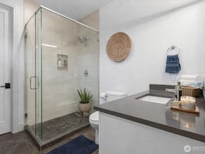 15411 SE 38th Street, Bellevue WA 98006