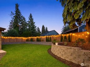 15411 SE 38th Street, Bellevue WA 98006