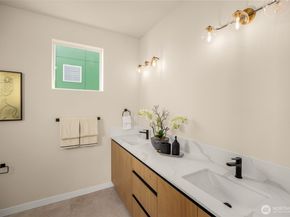 904 A 28th Avenue S, Seattle WA 98144