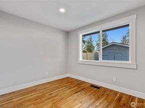 655 Union Ave NE, Renton WA 98059