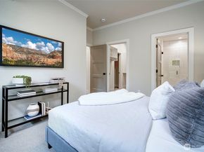 434 20th Ave, Kirkland WA 98033