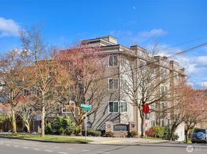 2200 Thorndyke Avenue W 402, Seattle WA 98199