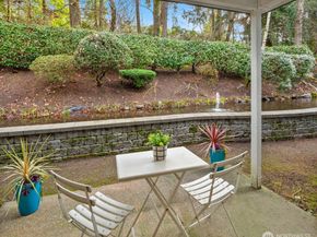 10022 NE 127th Place C114, Kirkland WA 98034